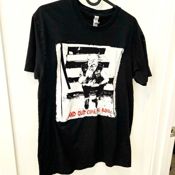 Nursing t shirt with easy use zippers, size Medium - Picture 1 of 5